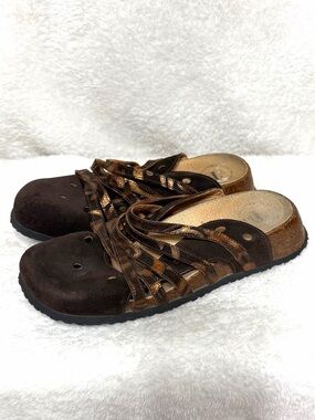 Think! Brown Suede Clogs Size 8